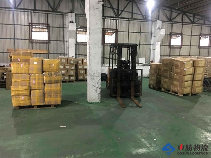 深圳倉庫租賃，深圳到香港物流運(yùn)輸, 深圳工廠裝貨送香港九龍,深圳到香港物流,香港深圳貨運(yùn)運(yùn)輸,深圳香港進(jìn)出口,深港物流專線,中港物流