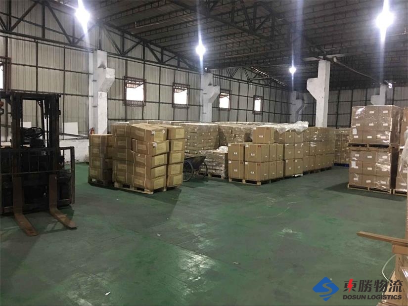 深圳倉庫租賃，深圳到香港物流運(yùn)輸, 深圳工廠裝貨送香港九龍,深圳到香港物流,香港深圳貨運(yùn)運(yùn)輸,深圳香港進(jìn)出口,深港物流專線,中港物流