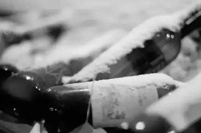 冬天該如何運(yùn)輸和保存紅酒？_深圳市東勝物流有限公司-深圳到香港物流,香港深圳貨運(yùn)運(yùn)輸,深圳香港進(jìn)出口,深港物流專線,中港物流,東勝物流集團(tuán)-大件物流到香港